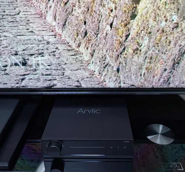 High End Streamer with comprehensive connectivity profile